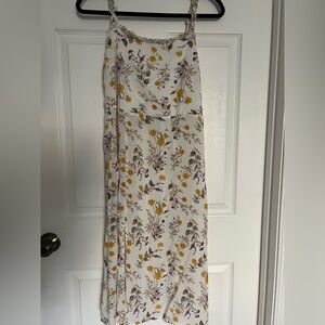 ‼️EUC: Blue Rain White Floral Dress - XL